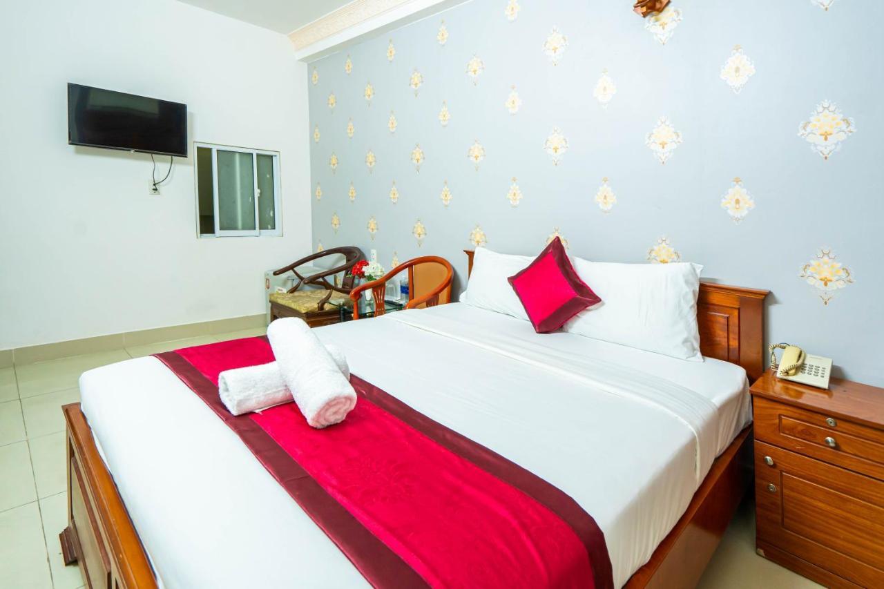New York Hotel Pham Ngu Lao Хошимин Экстерьер фото