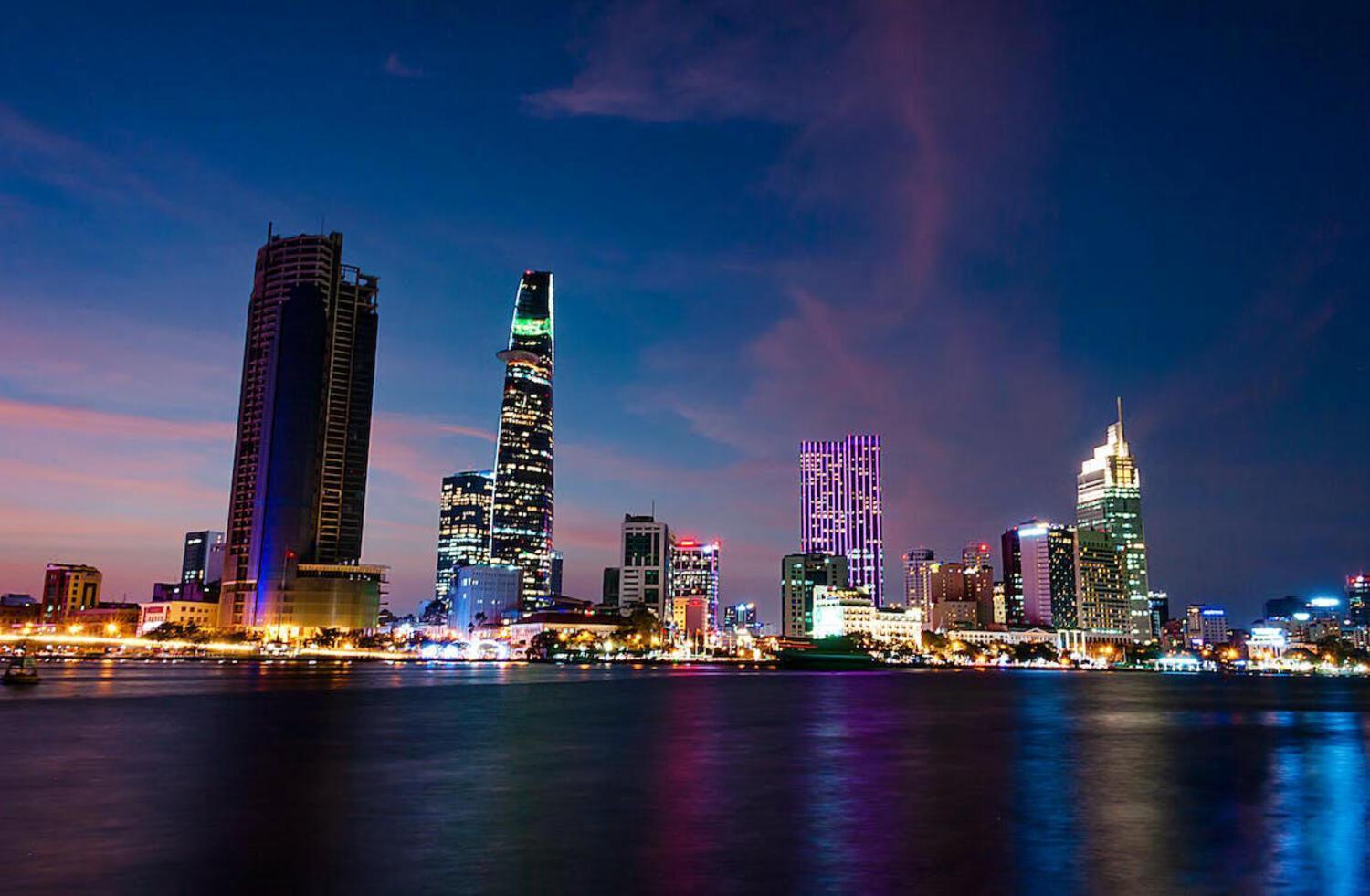New York Hotel Pham Ngu Lao Хошимин Экстерьер фото